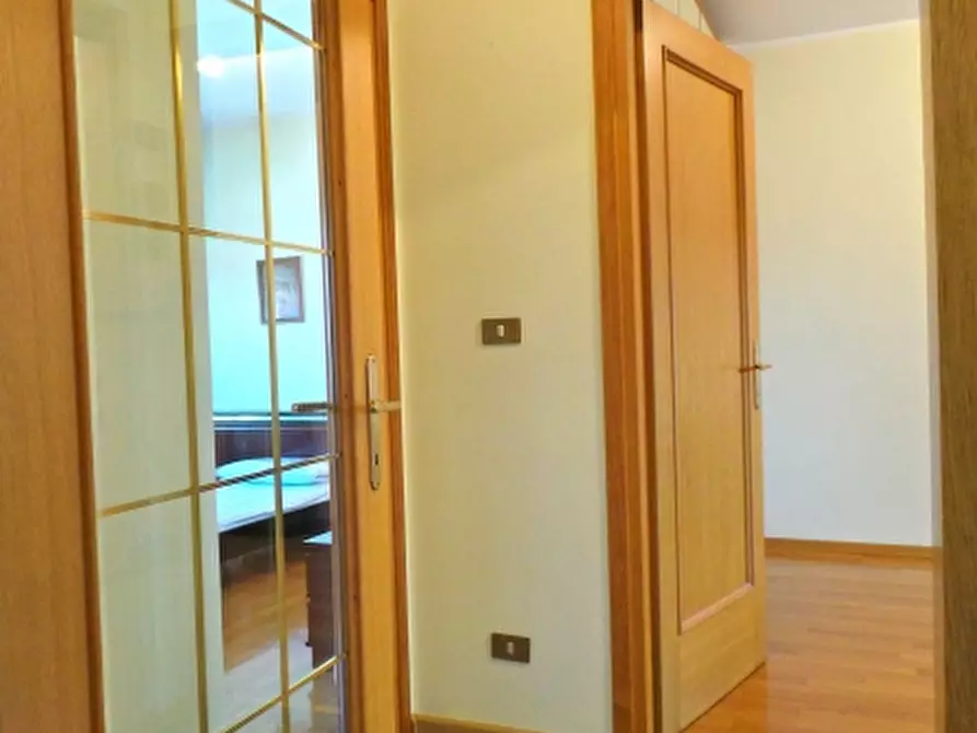 Immagine 10 di Appartamento in vendita  a Udine