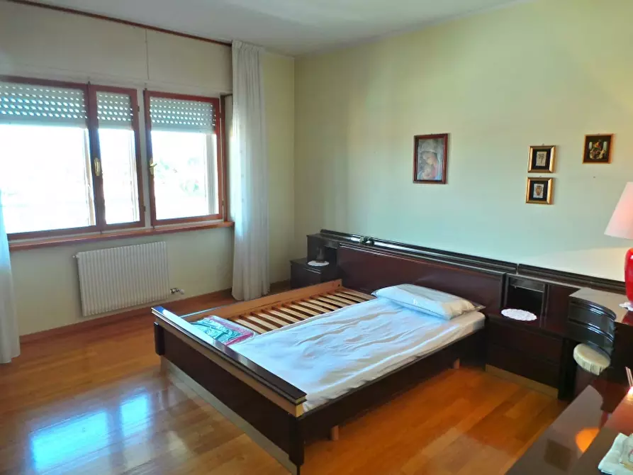 Immagine 11 di Appartamento in vendita  a Udine