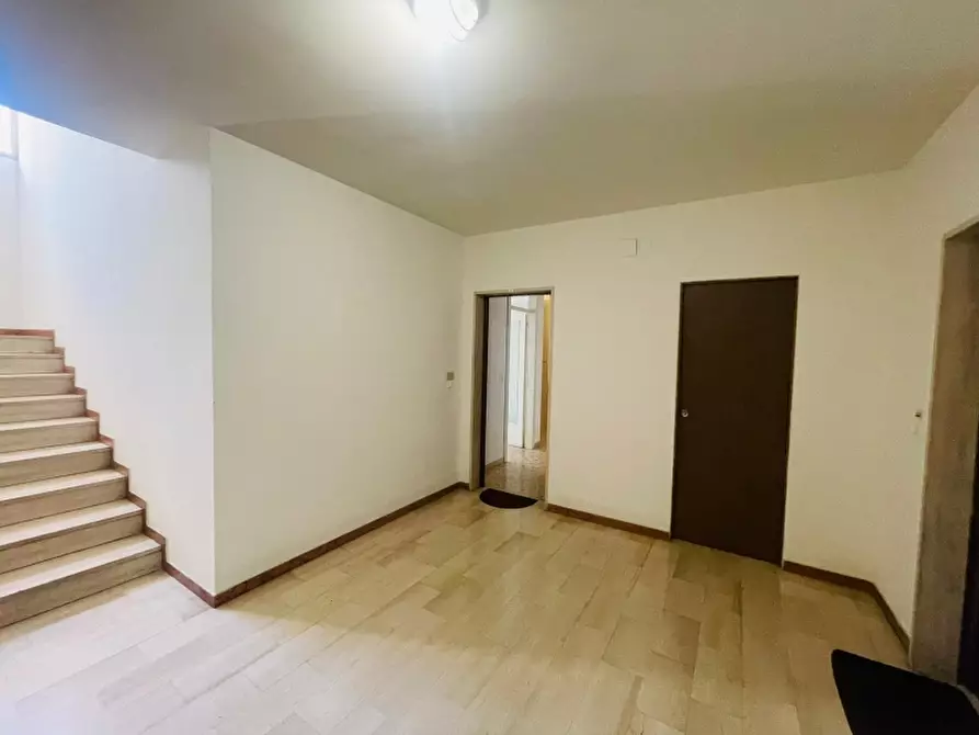 Immagine 9 di Appartamento in vendita  a Udine