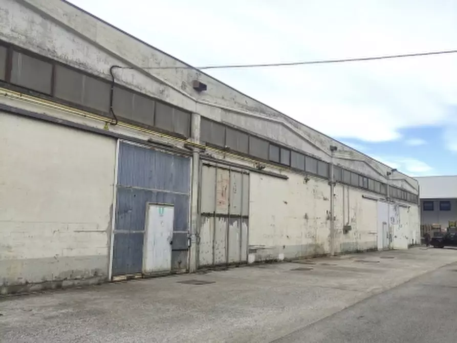 Immagine 1 di Capannone industriale in vendita  a Povoletto