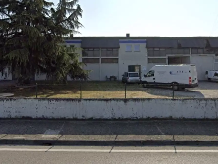 Immagine 10 di Capannone industriale in vendita  a Povoletto