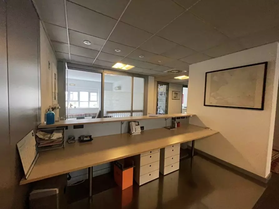 Immagine 4 di Ufficio in vendita  a Udine