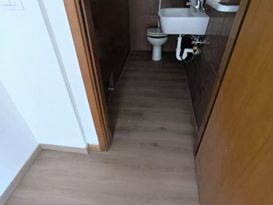 Immagine 3 di Ufficio in affitto  in Via Bariglaria a Udine