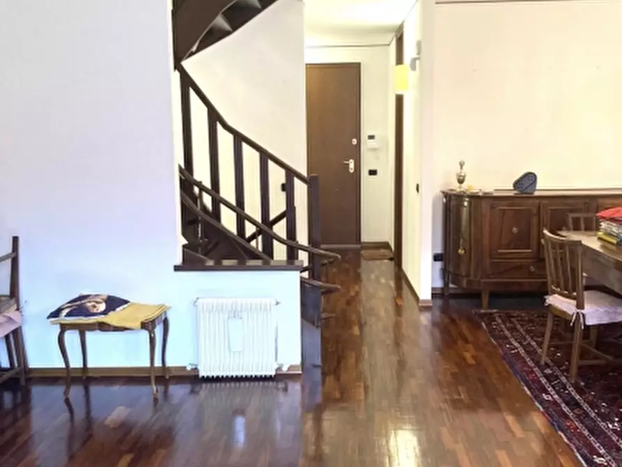 Immagine 2 di Villetta a schiera in vendita  a Udine