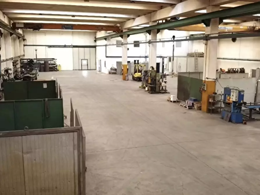 Immagine 1 di Capannone industriale in vendita  a Tavagnacco