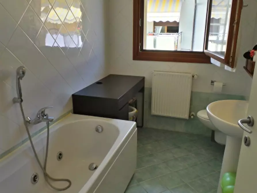 Immagine 6 di Appartamento in vendita  a Udine