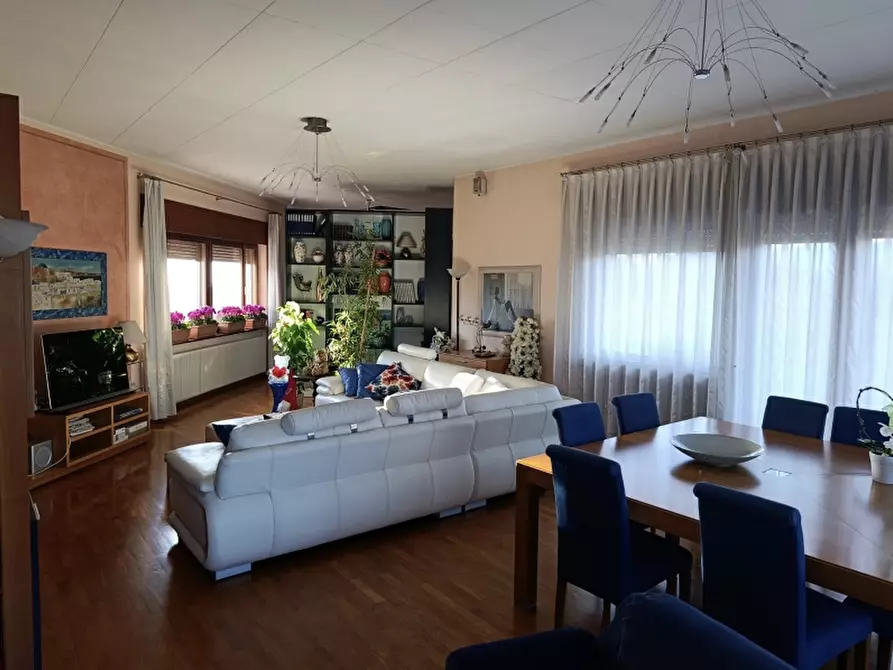 Immagine 1 di Villa in vendita  a Buja