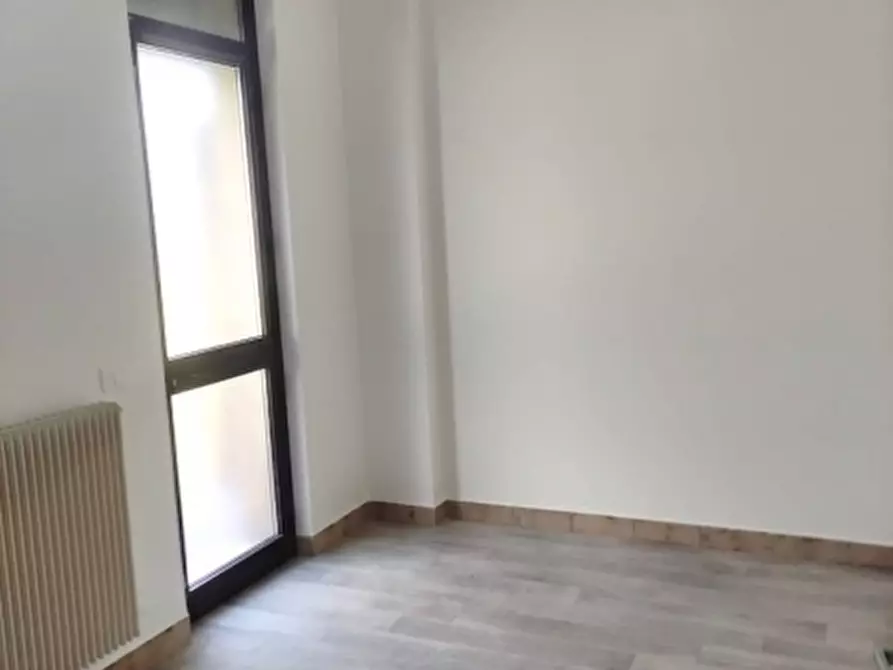 Immagine 5 di Negozio in vendita  a Tarcento