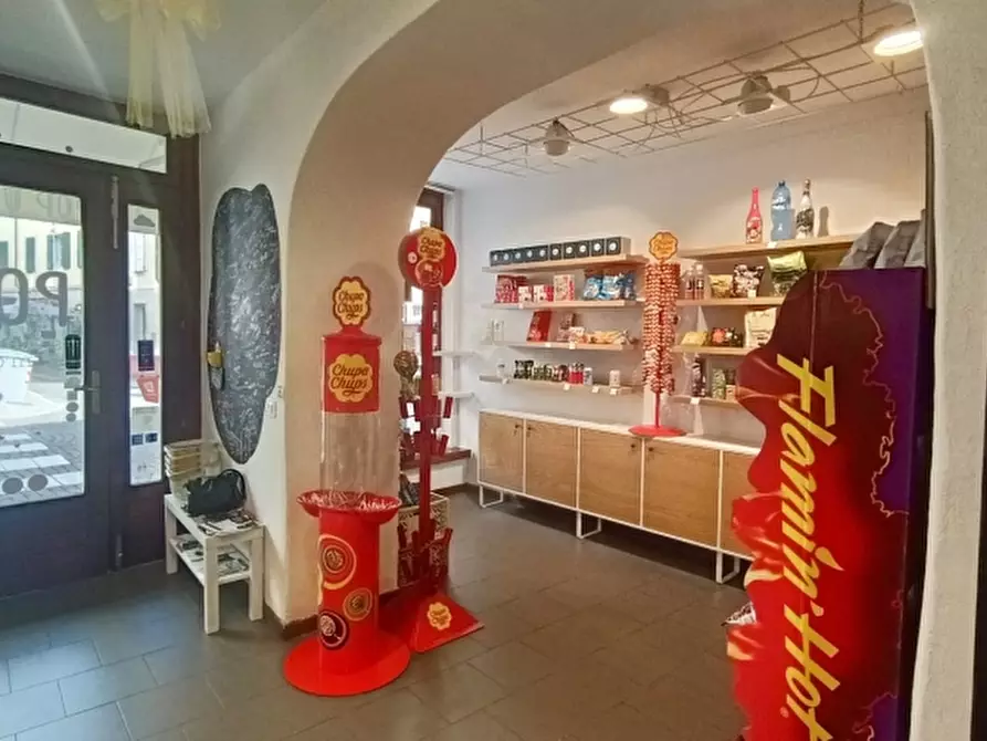 Immagine 13 di Licenza in vendita  a Udine