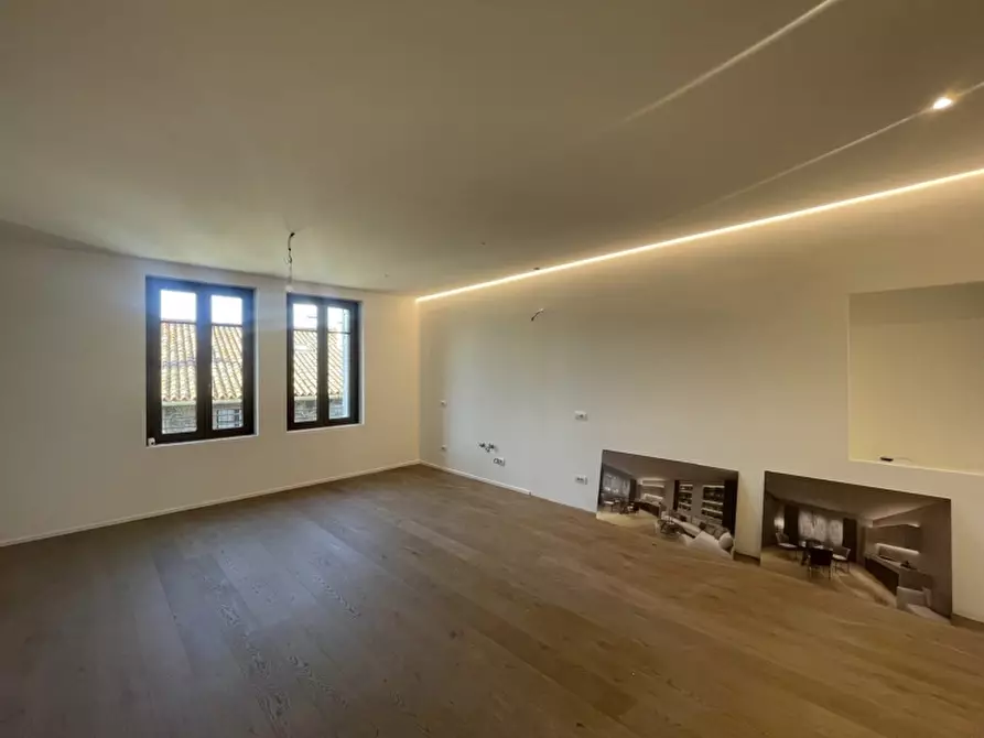 Immagine 1 di Appartamento in vendita  a Udine