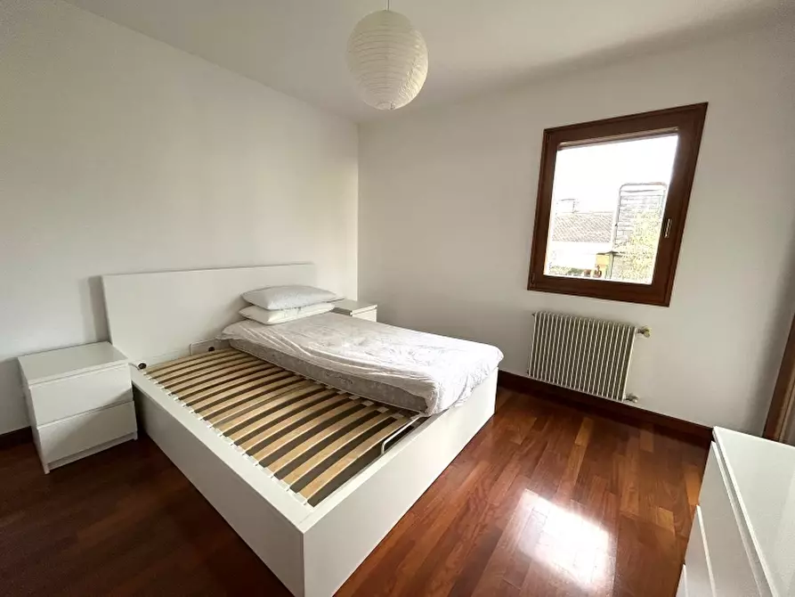 Immagine 11 di Appartamento in vendita  a Udine