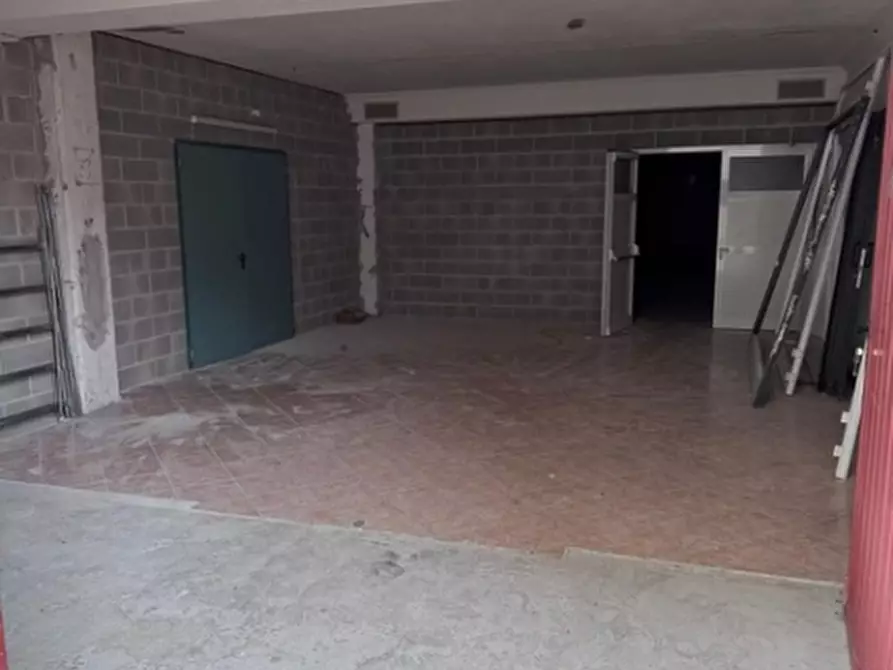 Immagine 2 di Magazzino in affitto  a Udine