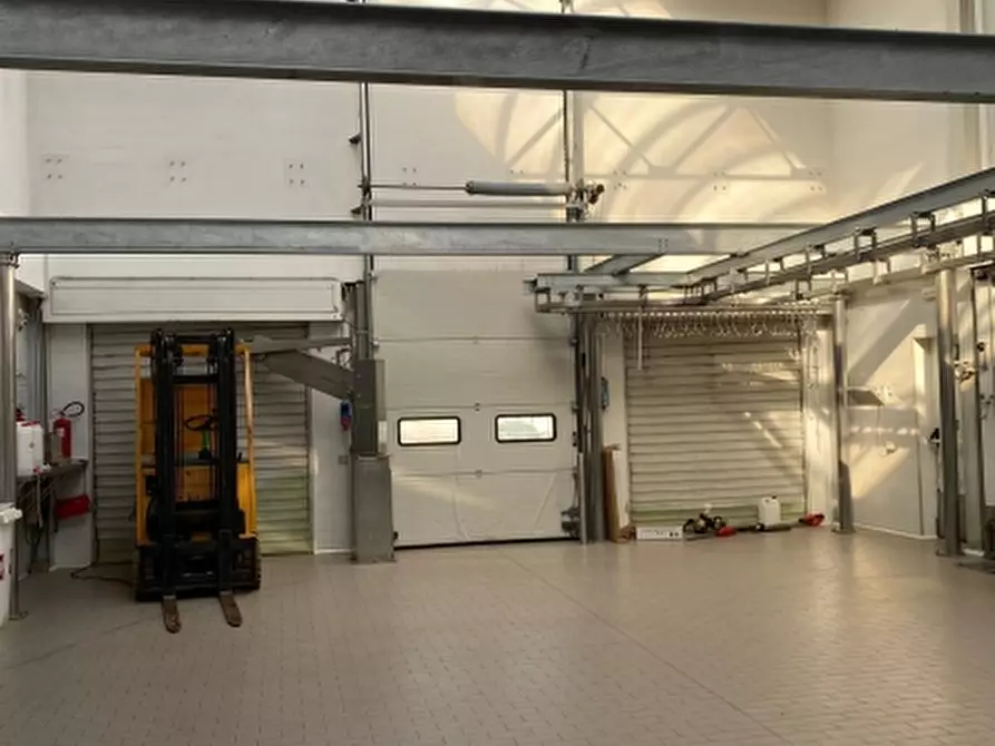 Immagine 1 di Capannone industriale in vendita  in Via Tonutti a Fagagna