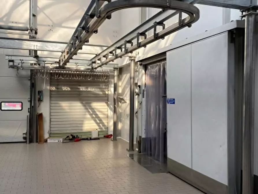 Immagine 2 di Capannone industriale in vendita  in Via Tonutti a Fagagna