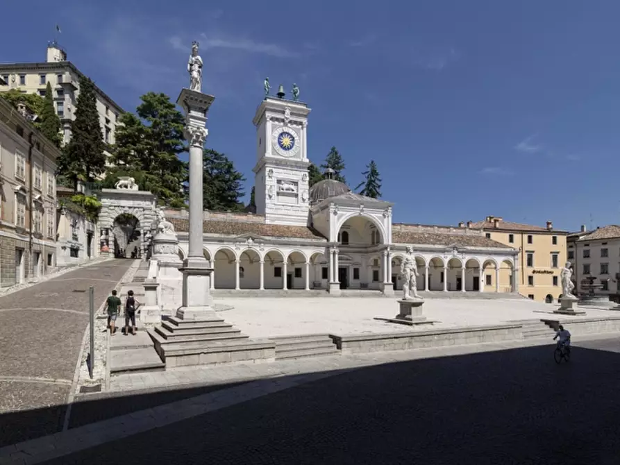 Immagine 1 di Appartamento in affitto  a Udine