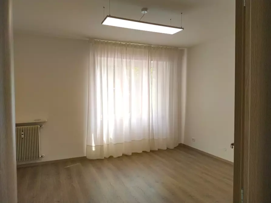 Immagine 3 di Ufficio in affitto  a Udine