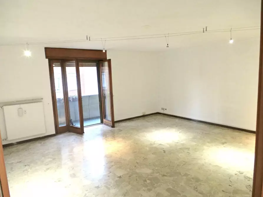 Immagine 2 di Ufficio in affitto  a Udine