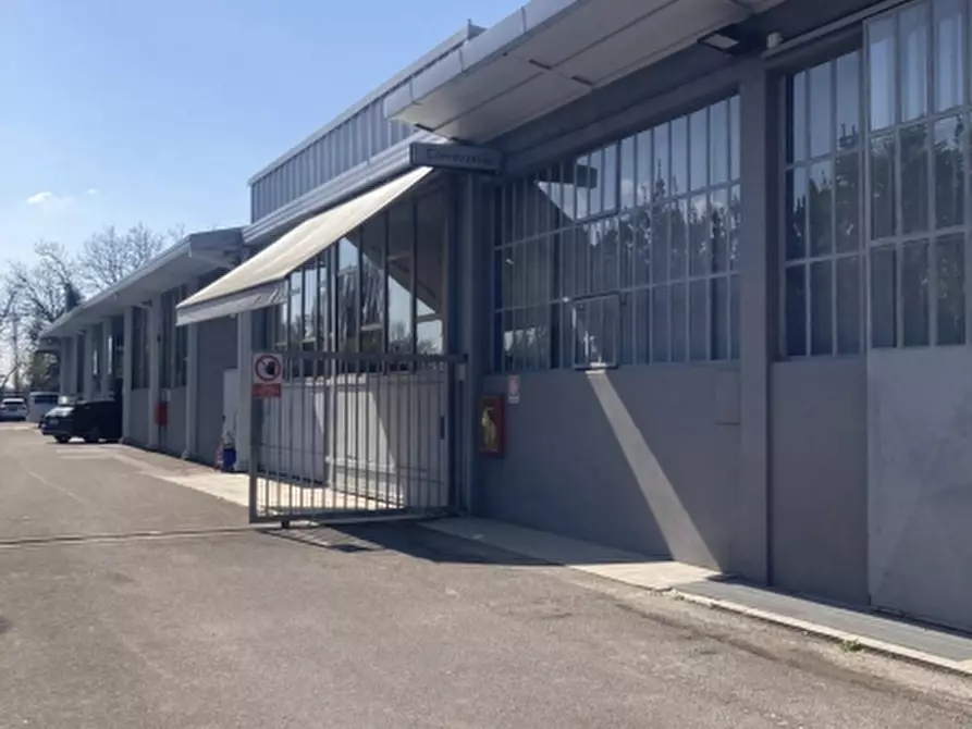 Immagine 35 di Capannone industriale in vendita  a Tricesimo