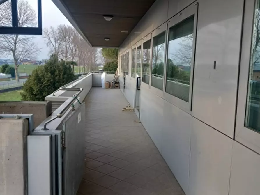 Immagine 3 di Ufficio in affitto  a Pavia Di Udine