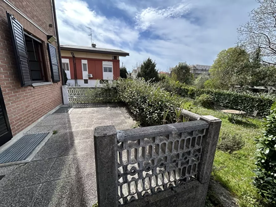 Immagine 6 di Villetta a schiera in vendita  a Udine