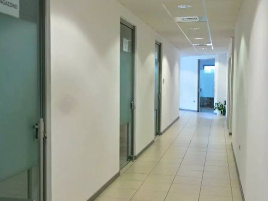 Immagine 2 di Ufficio in affitto  a Buja