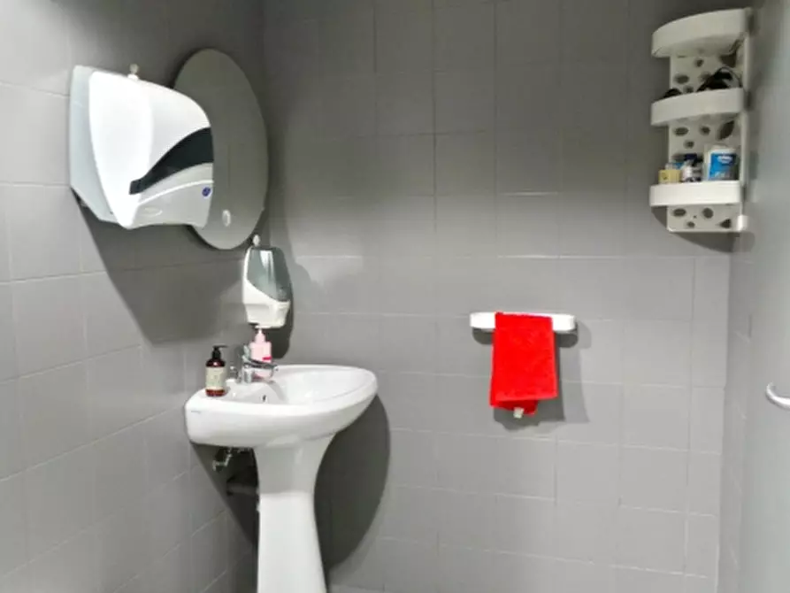 Immagine 4 di Ufficio in affitto  a Buja