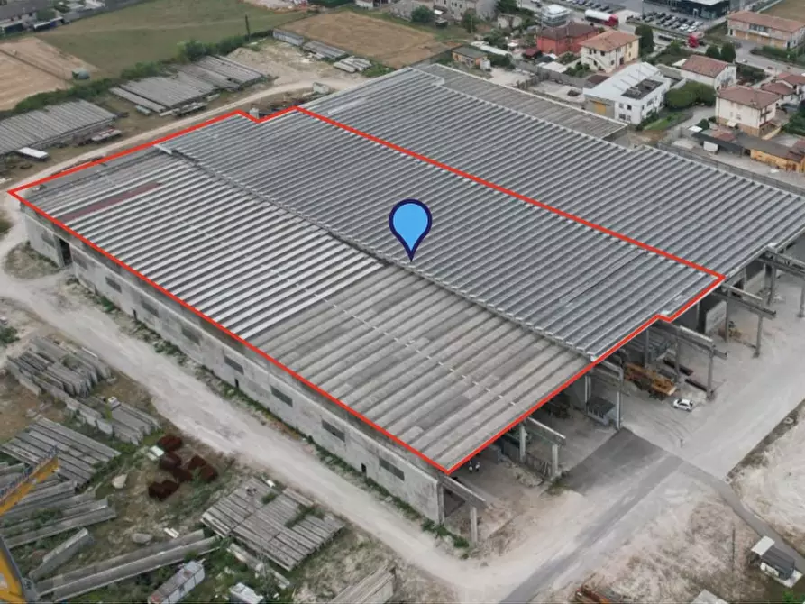 Immagine 1 di Capannone industriale in affitto  a Cittadella