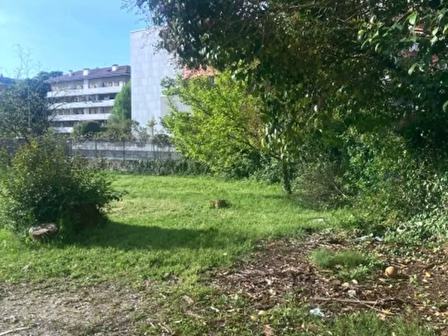 Immagine 4 di Terreno residenziale in vendita  a Udine