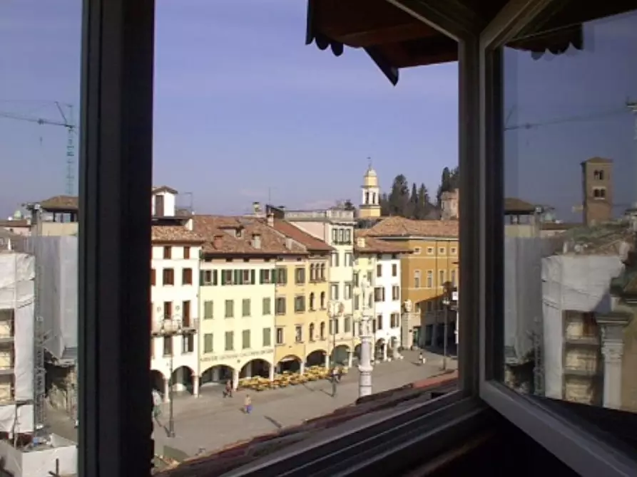 Immagine 5 di Appartamento in affitto  a Udine