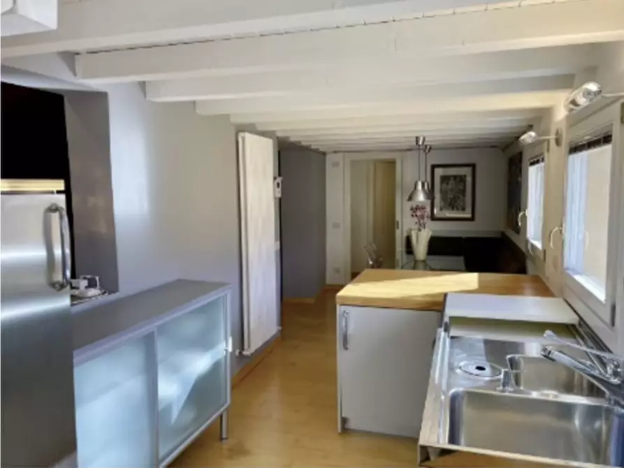 Immagine 10 di Appartamento in affitto  a Udine