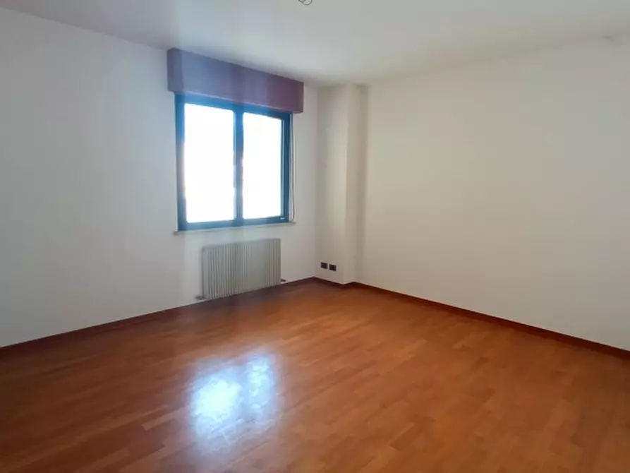 Immagine 4 di Ufficio in affitto  a Udine