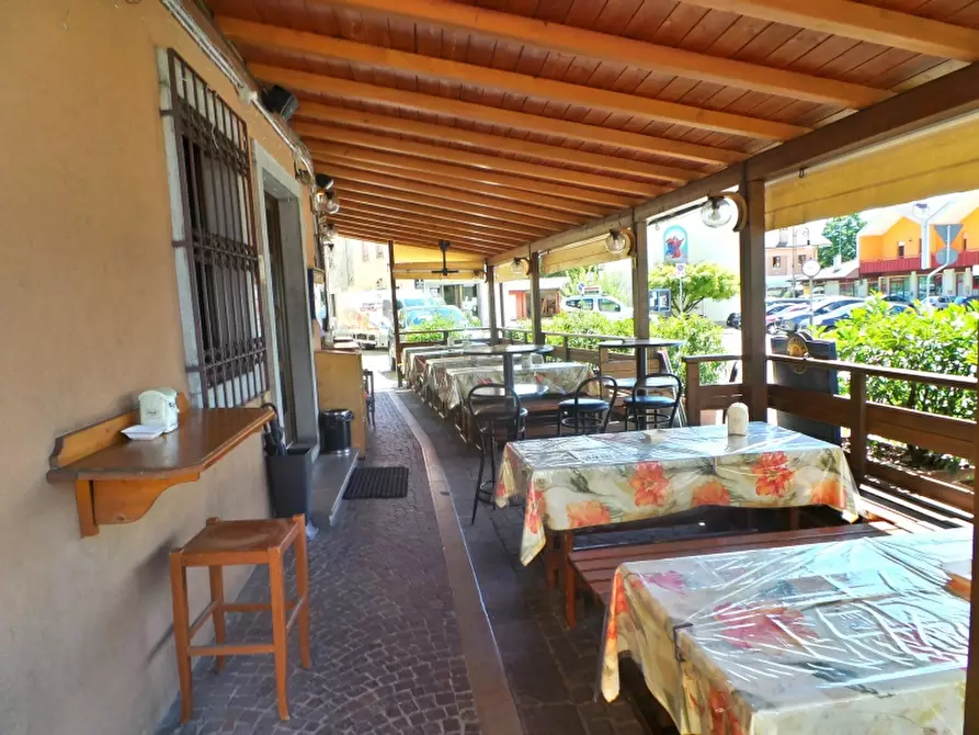 Immagine 17 di Locale commerciale in vendita  a Cassacco