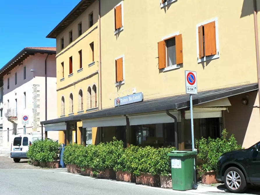 Immagine 4 di Locale commerciale in vendita  a Cassacco