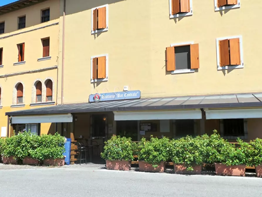 Immagine 18 di Locale commerciale in vendita  a Cassacco