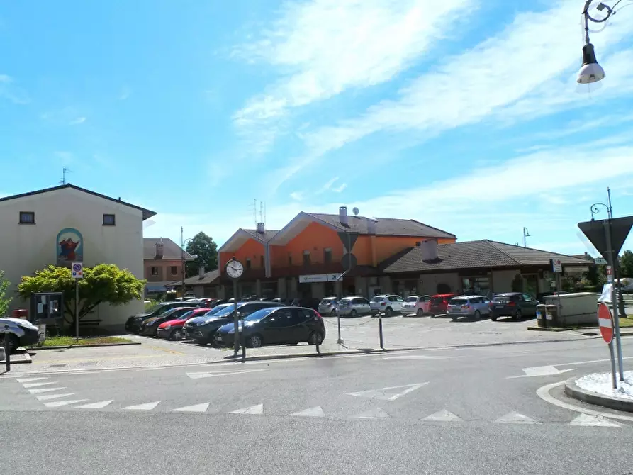 Immagine 20 di Locale commerciale in vendita  a Cassacco