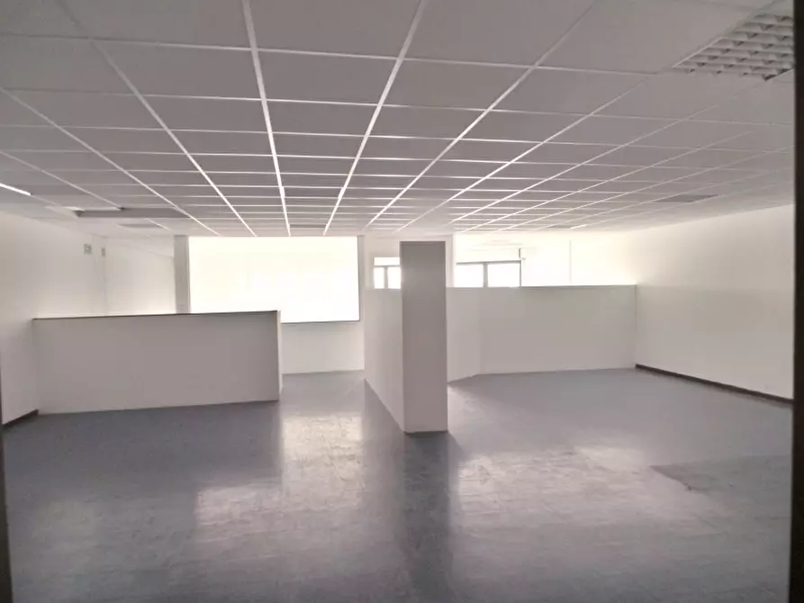 Immagine 2 di Ufficio in affitto  a Udine