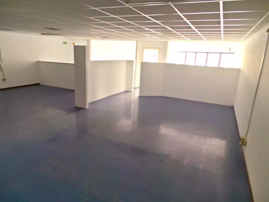 Immagine 4 di Ufficio in affitto  a Udine