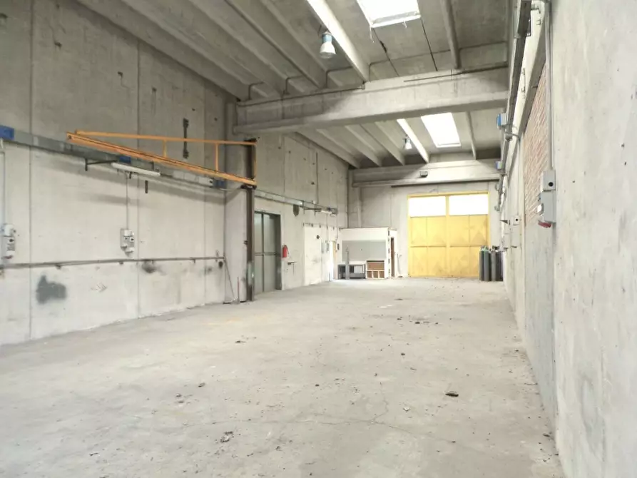 Immagine 9 di Capannone industriale in vendita  in Strada di Salt a Remanzacco