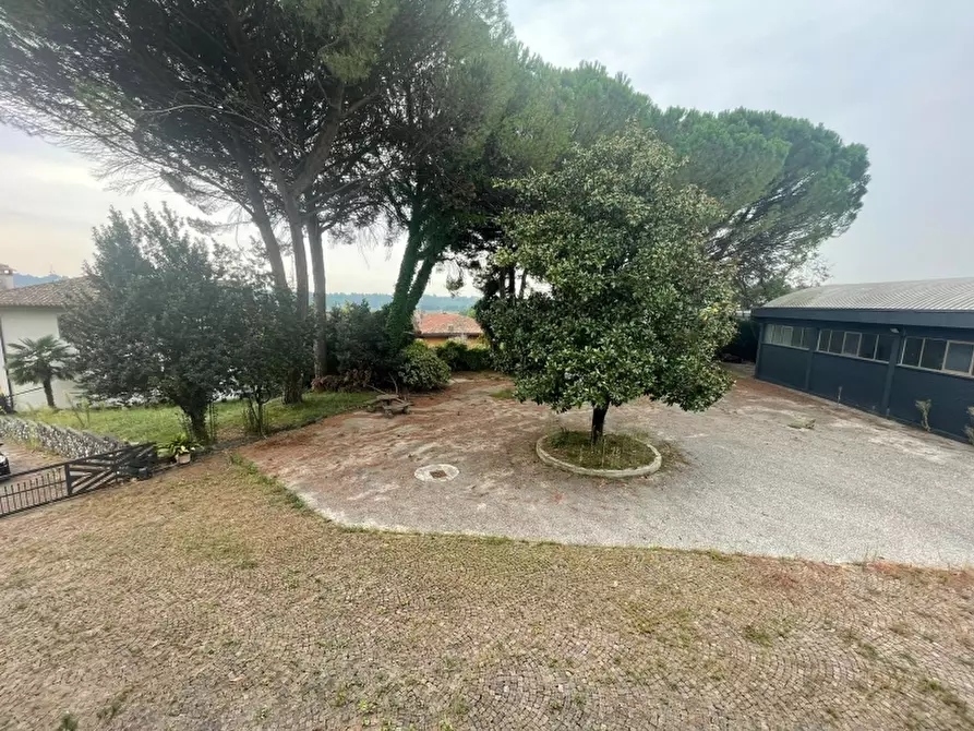 Immagine 1 di Capannone industriale in vendita  in Via Divisione Julia 6 a Cassacco