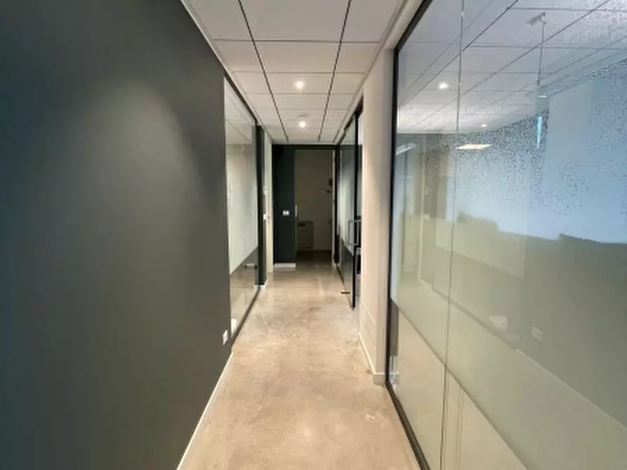 Immagine 5 di Ufficio in vendita  a Tavagnacco