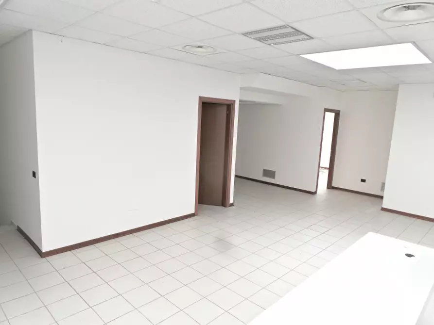 Immagine 6 di Ufficio in vendita  in Via IV Genova a Pozzuolo Del Friuli