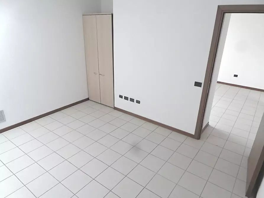 Immagine 5 di Ufficio in vendita  in Via IV Genova a Pozzuolo Del Friuli