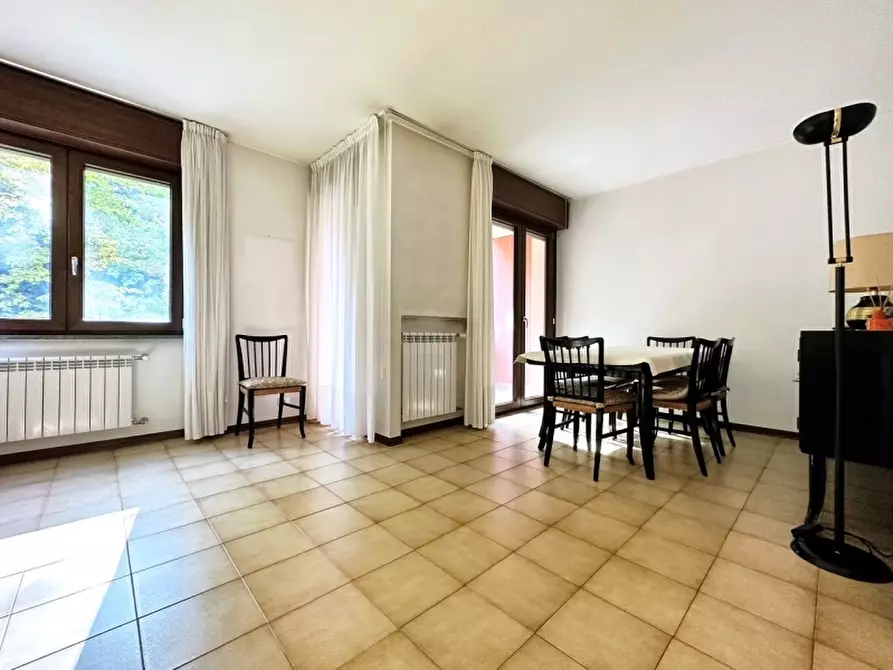Immagine 1 di Appartamento in vendita  in Via Manin a Varese
