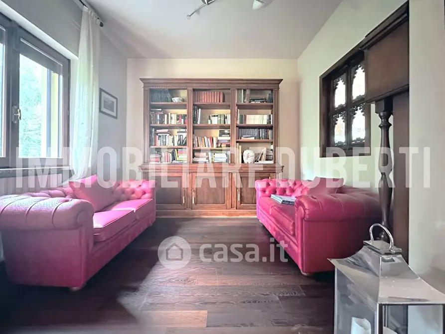 Immagine 11 di Villa in vendita  in Via dei Boderi 10 a Varese