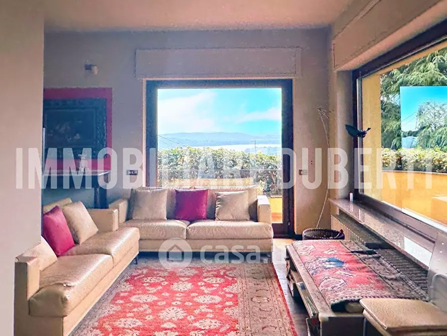 Immagine 2 di Villa in vendita  in Via dei Boderi 10 a Varese