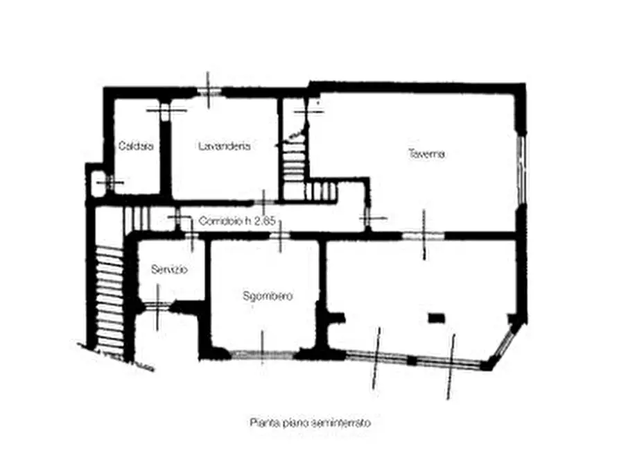 Immagine 27 di Villa in vendita  in Via dei Boderi 10 a Varese