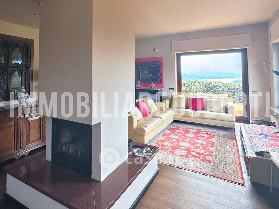 Immagine 5 di Villa in vendita  in Via dei Boderi 10 a Varese