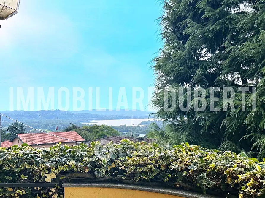 Immagine 6 di Villa in vendita  in Via dei Boderi 10 a Varese