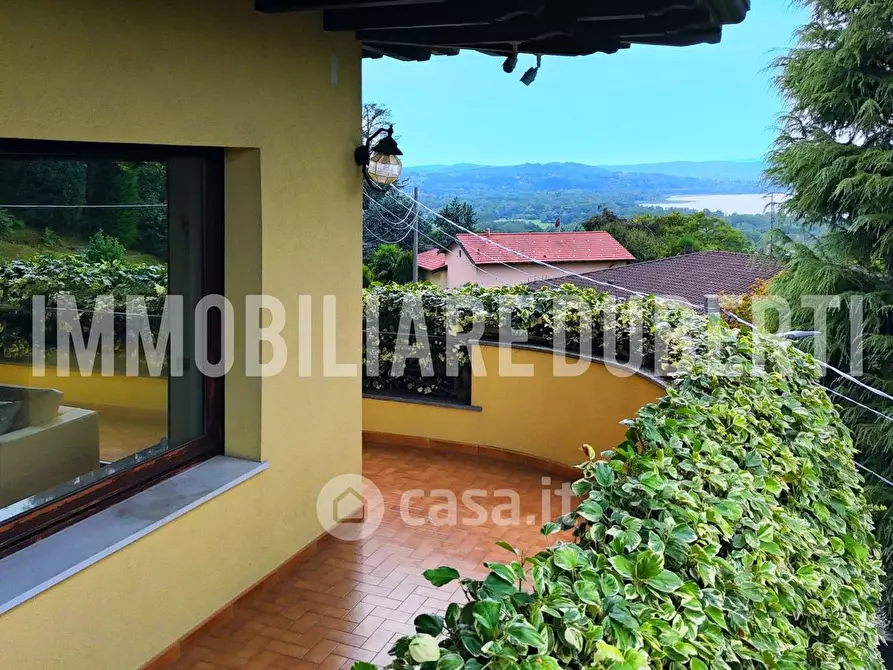 Immagine 9 di Villa in vendita  in Via dei Boderi 10 a Varese