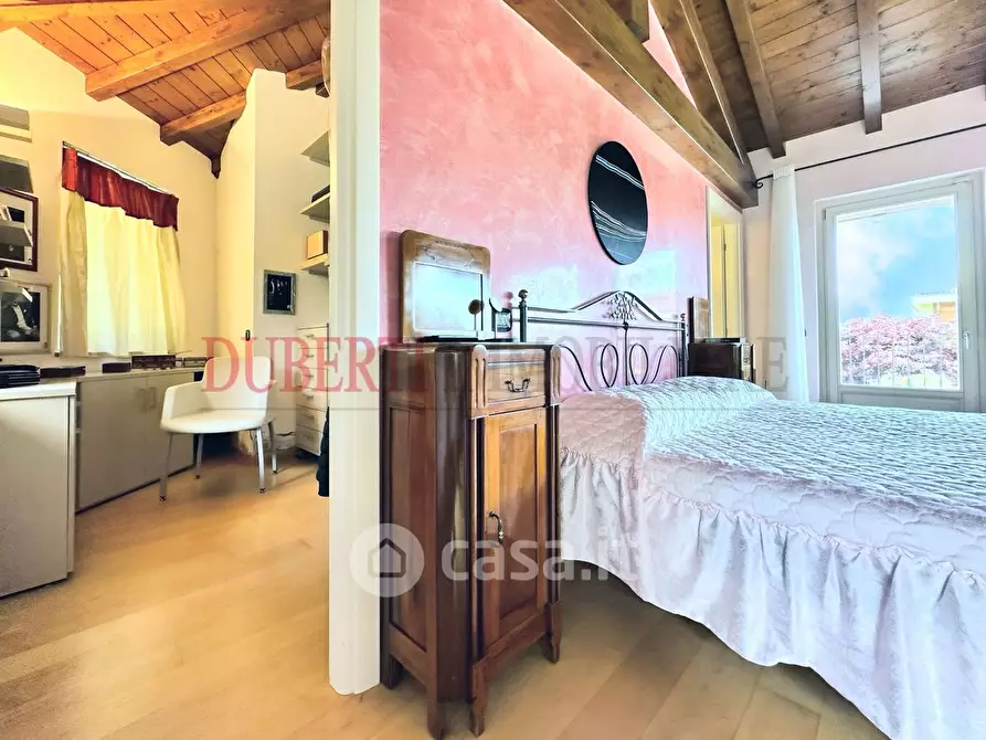 Immagine 11 di Villa in vendita  in Via Giosuè Carducci a Bodio Lomnago